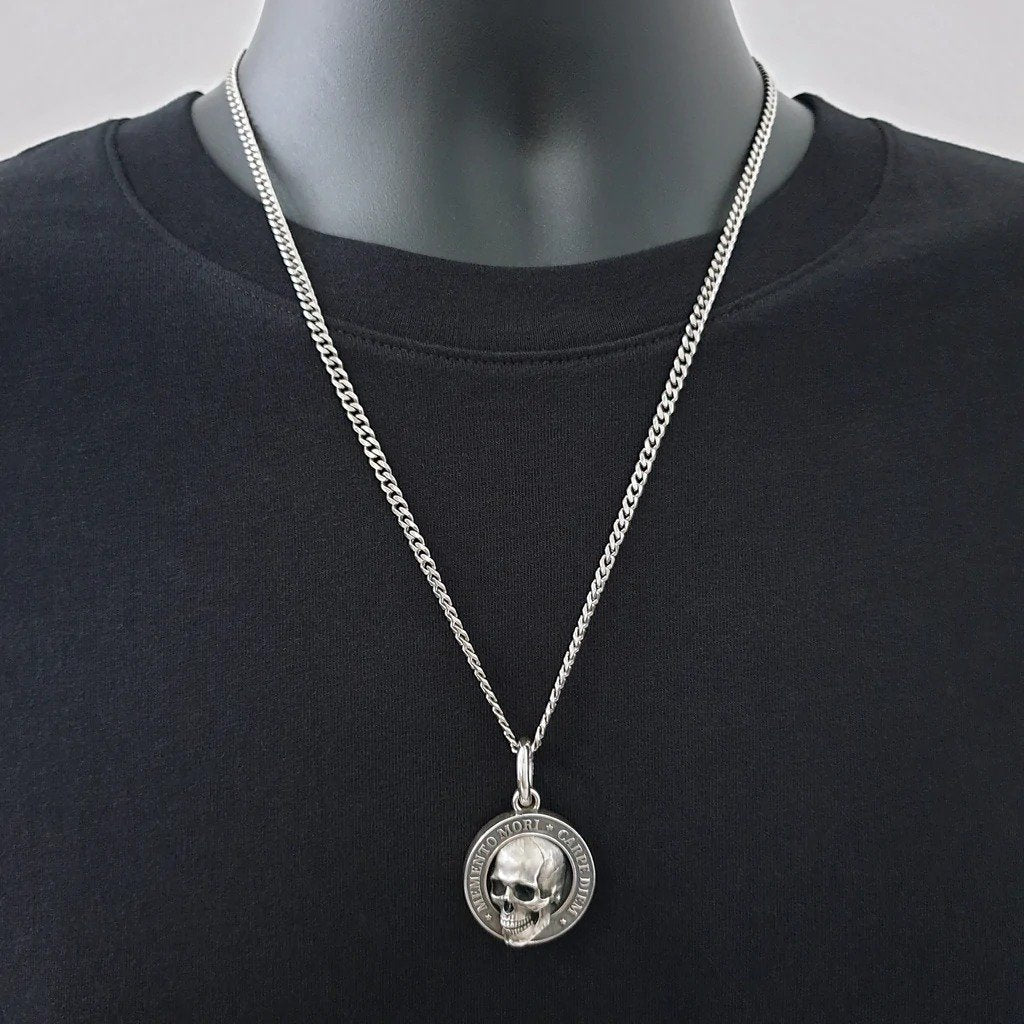 🔥 Obesek lobanja "Memento Mori"