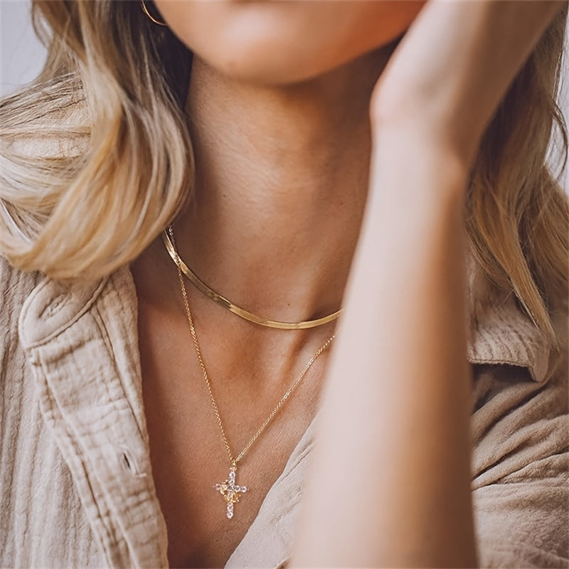 Колие с коронен кръст и вяра