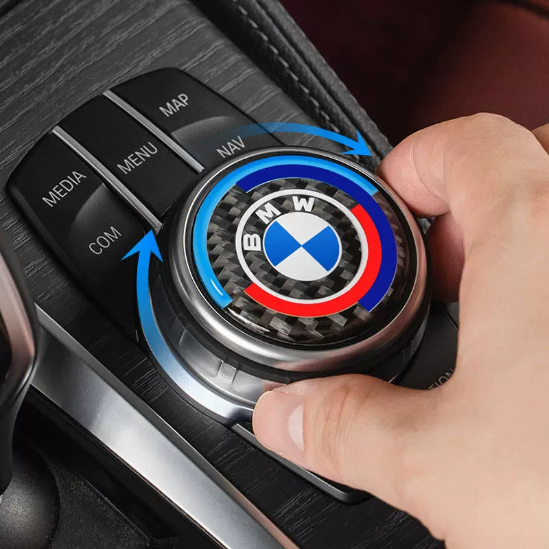 Dekorativna nalepka za multimedijski gumb pri BMW-ju