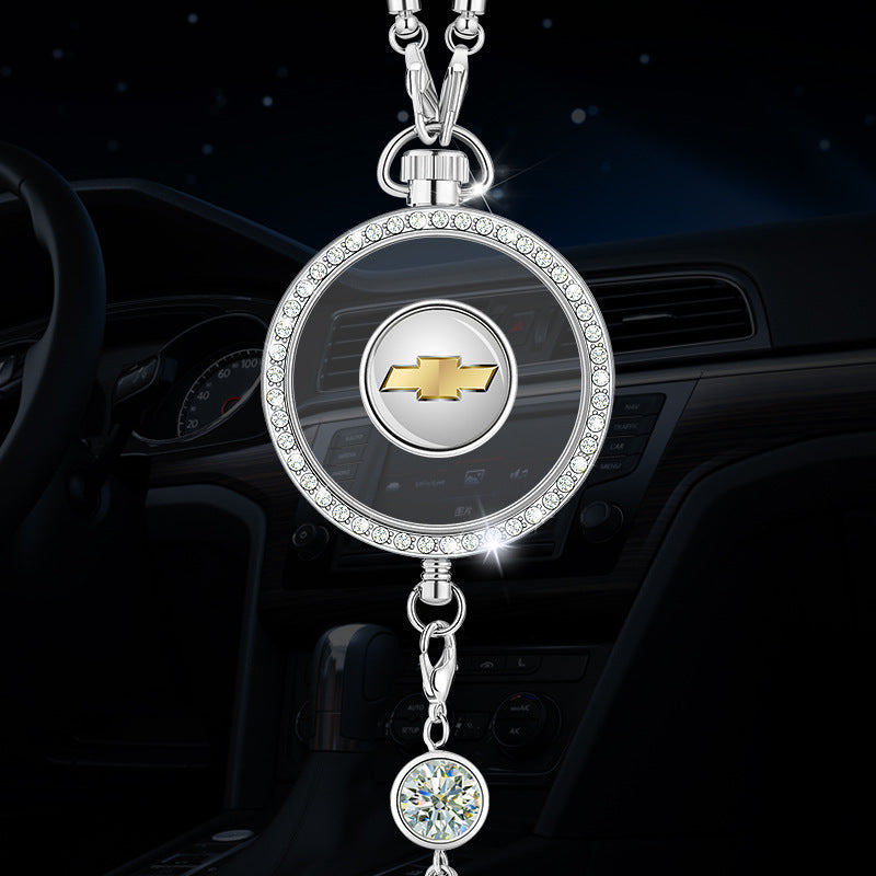 Висулка с лого за ароматерапия за кола, изработена от метал и диаманти