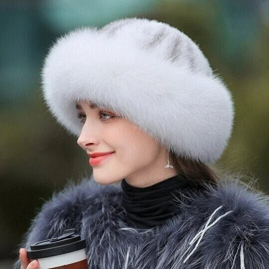 Дамска зимна шапка от дебел косъм