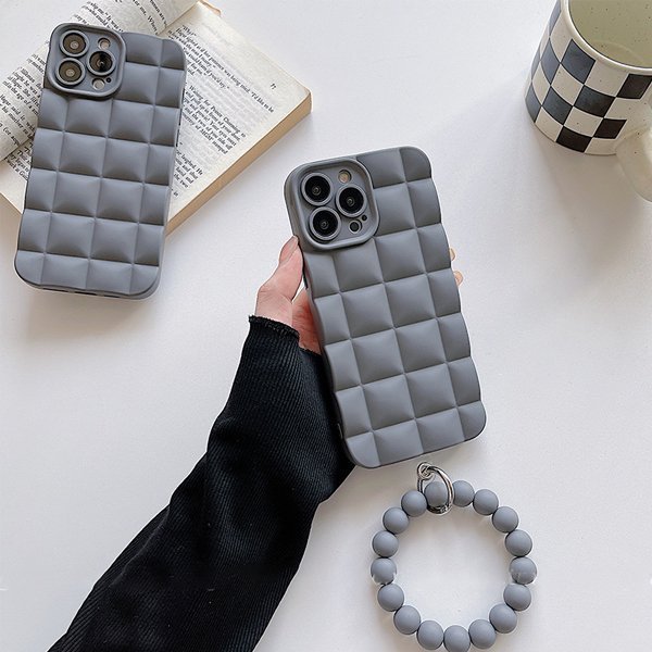 Матирана перлена гривна за iPhone