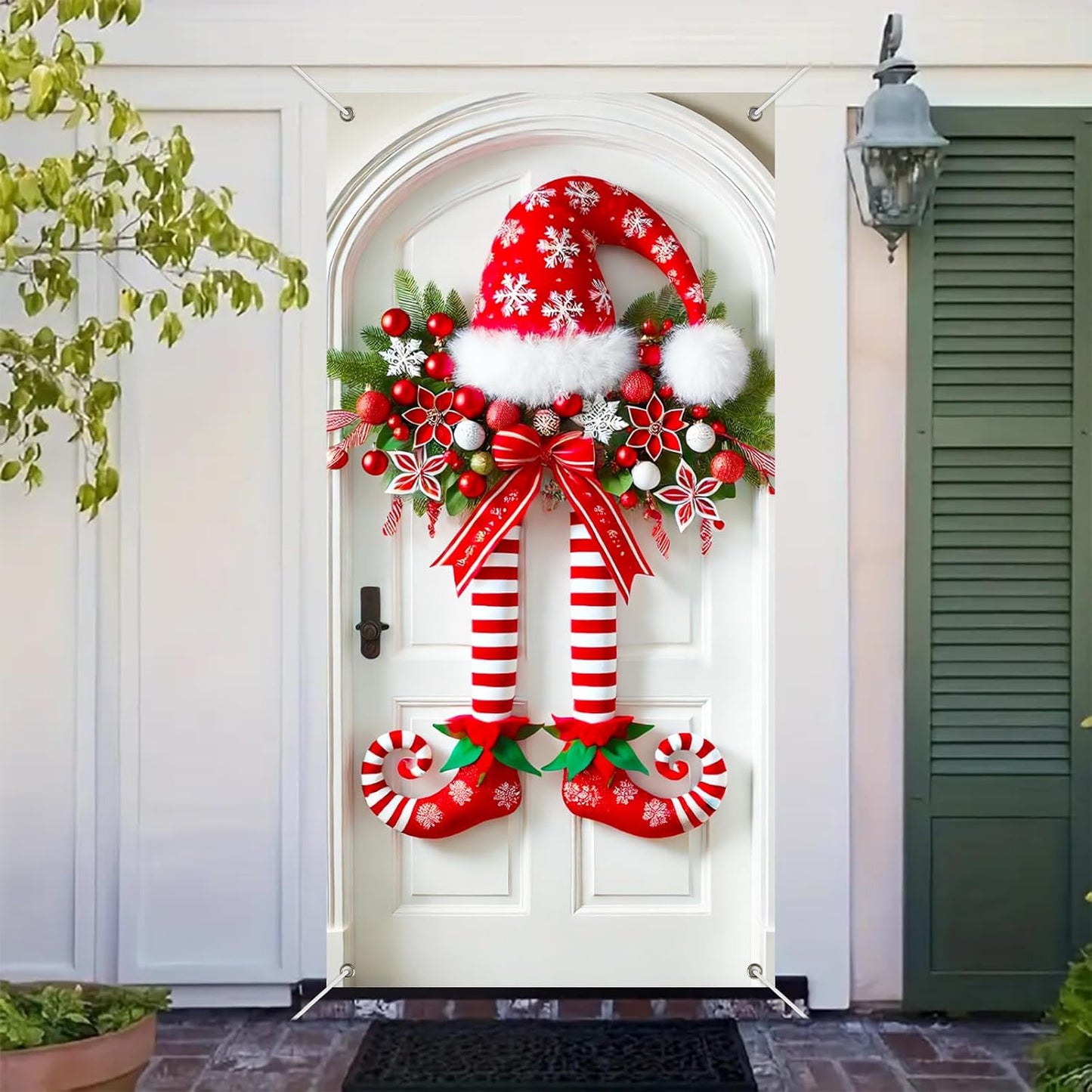 Коледен банер с елфически крака на вратата