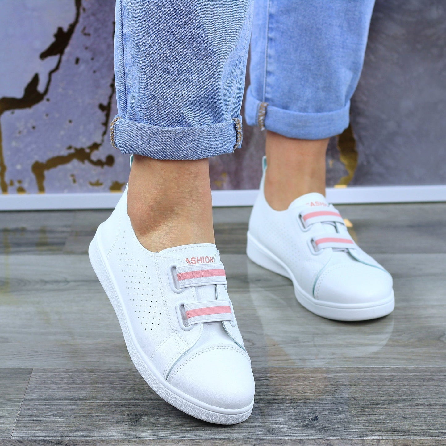 МОДНИ БЕЛИ АЖУРНИ КОЖЕНИ КЕДОВЕ МАРАТОНКИ ДАМСКИ ОБУВКИ НАВЛИЧАЩИ СЕ FASHIONS PINK
