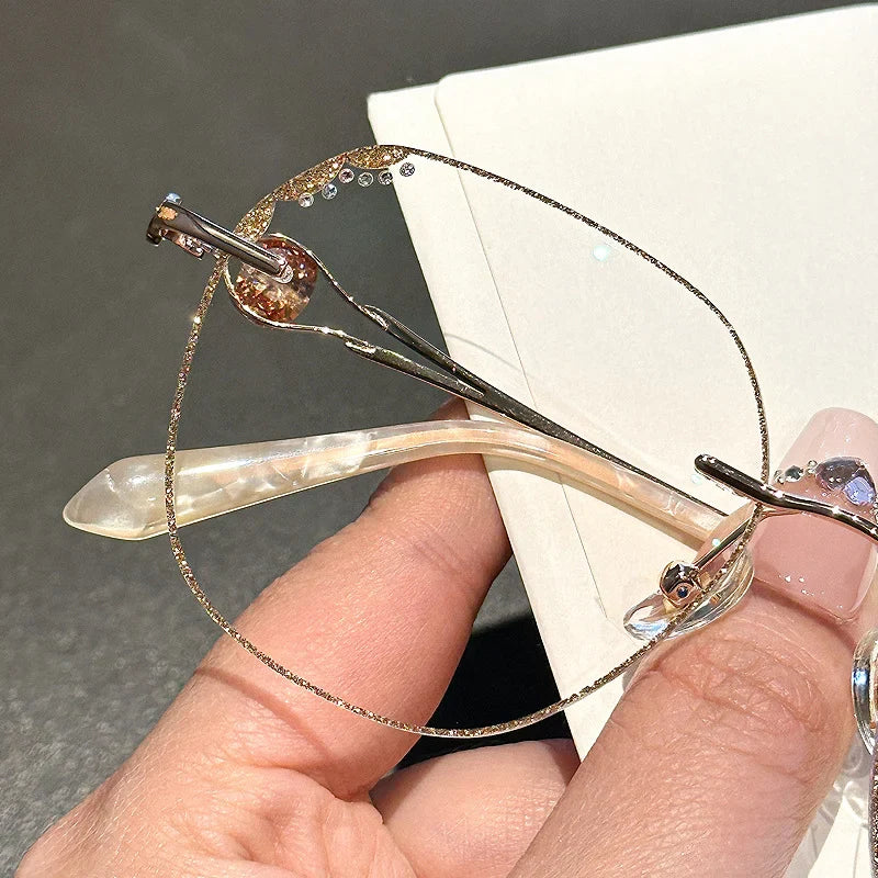 ДАМСКИ АНТИРЕФЛЕКТИВНИ ОЧИЛА С ДИАМАНТЕНИ РАВКИ, ПРЕДПАЗВАЩИ ОТ СИНЯ СВЕТЛИНА