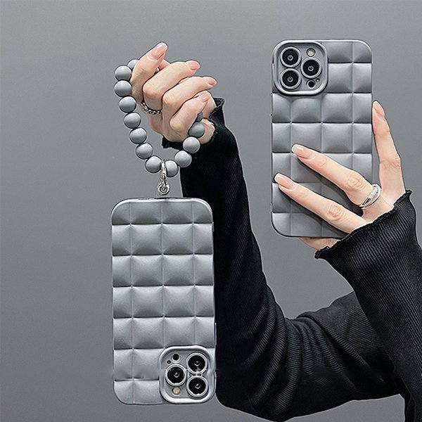 Матирана перлена гривна за iPhone