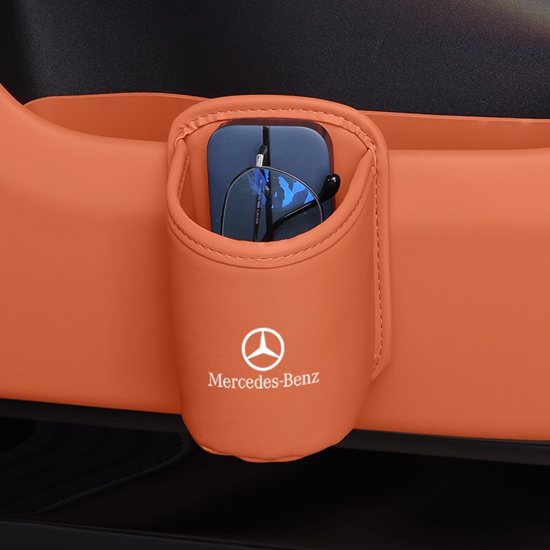 Кожена поставка за чаши Velora – лесна за инсталиране, възможна е персонализация на логото