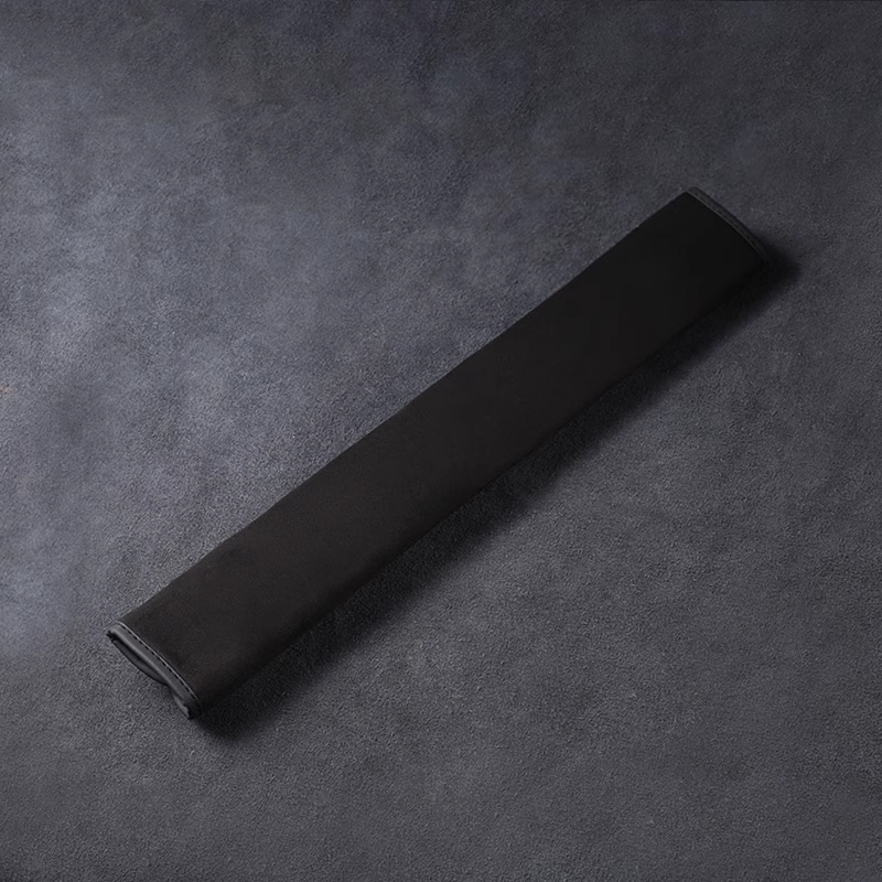 Калъф за предпазен колан от копринена кожа - защита за врата и опция за лого