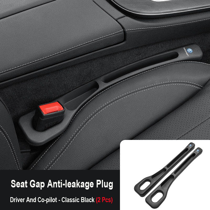 Тапа, която запечатва празнината между седалките на колата