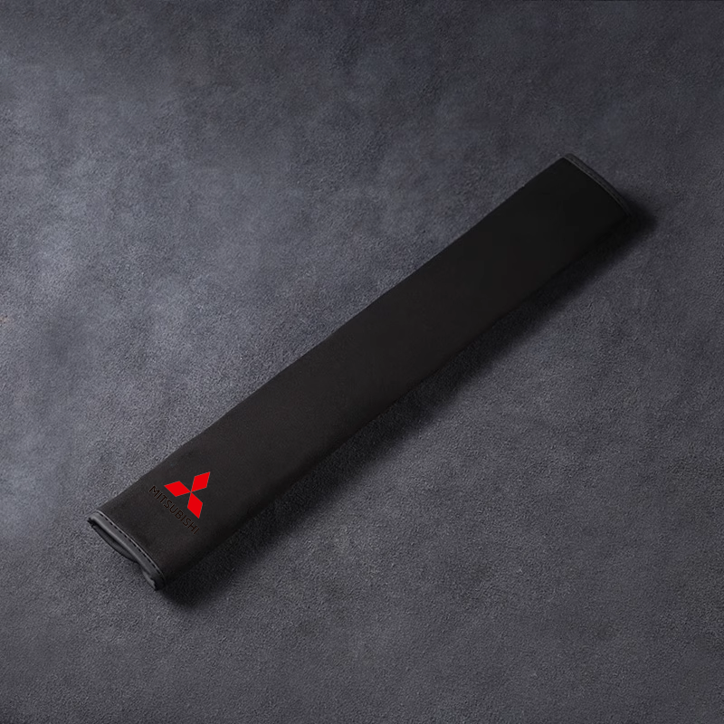 Калъф за предпазен колан от копринена кожа - защита за врата и опция за лого