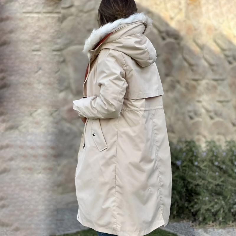 Zimowy płaszcz damski z kapturem i futrzanym kołnierzem Casual Parka