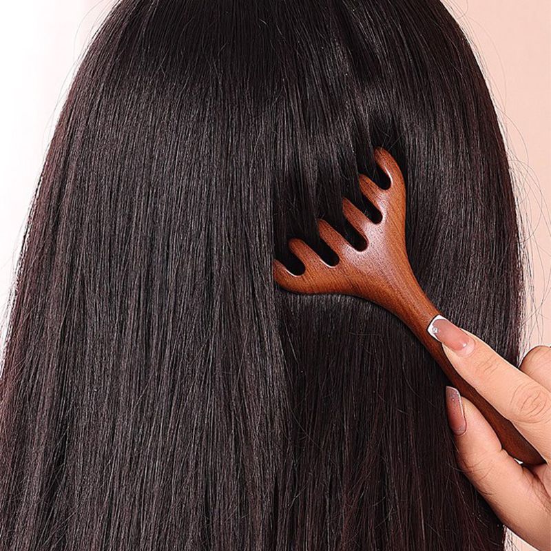 Гребен за масаж на меридианите с шест нокътя