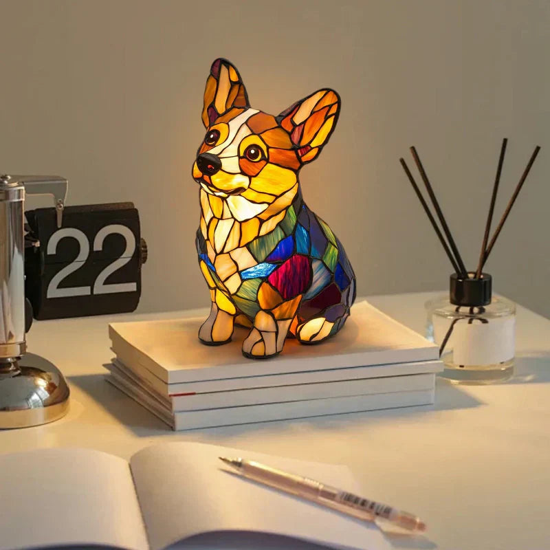LED lučka v obliki živalske figure v kontrastnih barvah